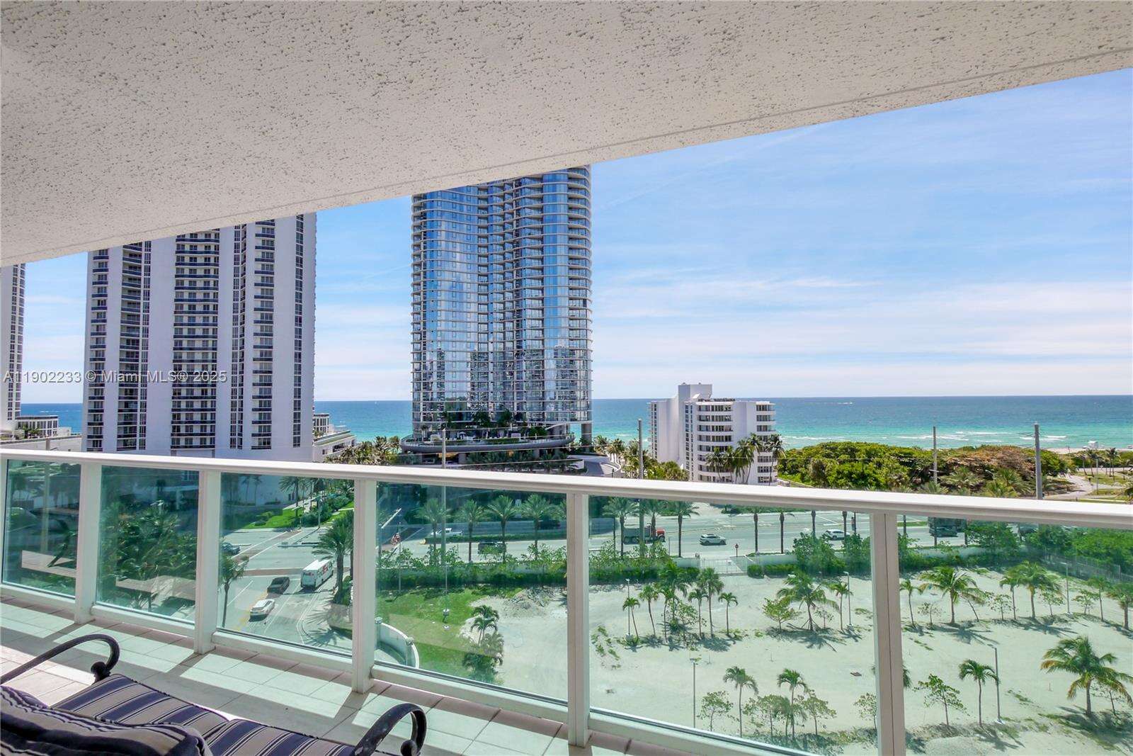 Arlen House at 100 Bayview Dr, Sunny Isles Beach, FL 33160 - For Sale photo 18