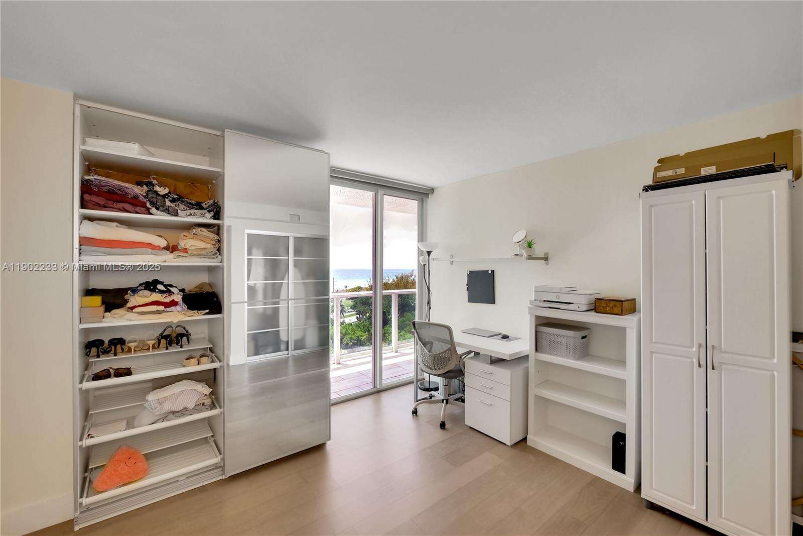 Arlen House at 100 Bayview Dr, Sunny Isles Beach, FL 33160 - For Sale photo 21