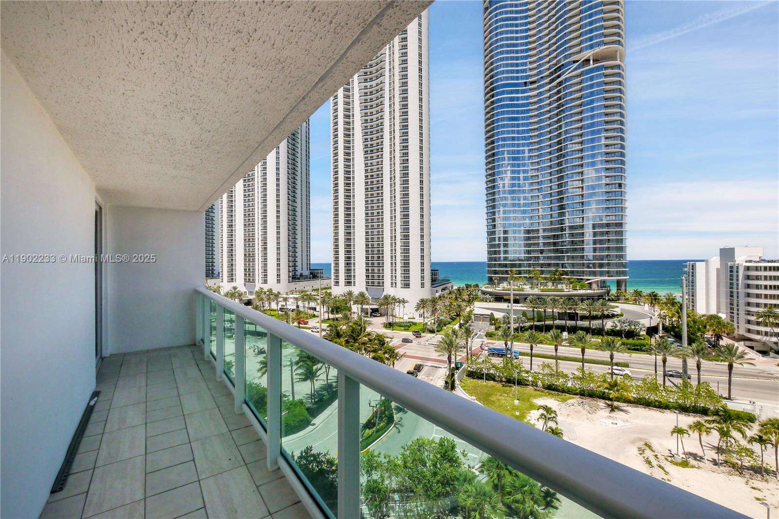 Arlen House at 100 Bayview Dr, Sunny Isles Beach, FL 33160 - For Sale photo 36