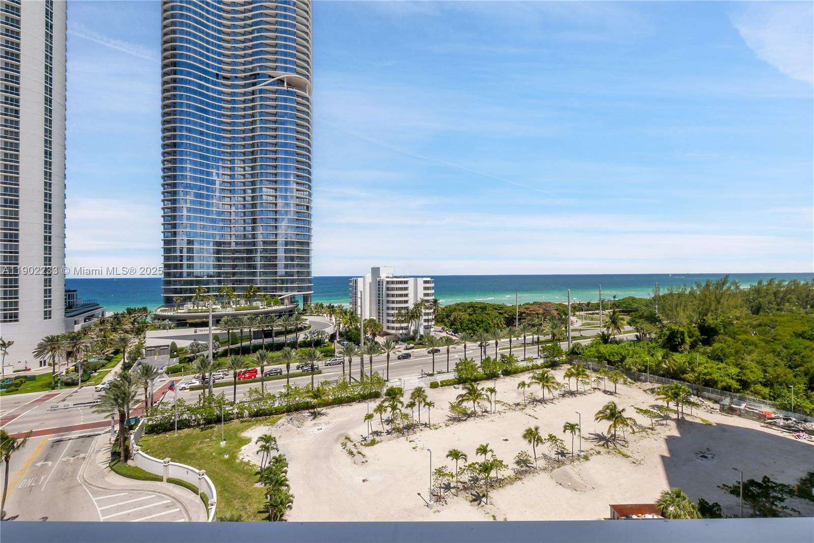 Arlen House at 100 Bayview Dr, Sunny Isles Beach, FL 33160 - For Sale photo 37
