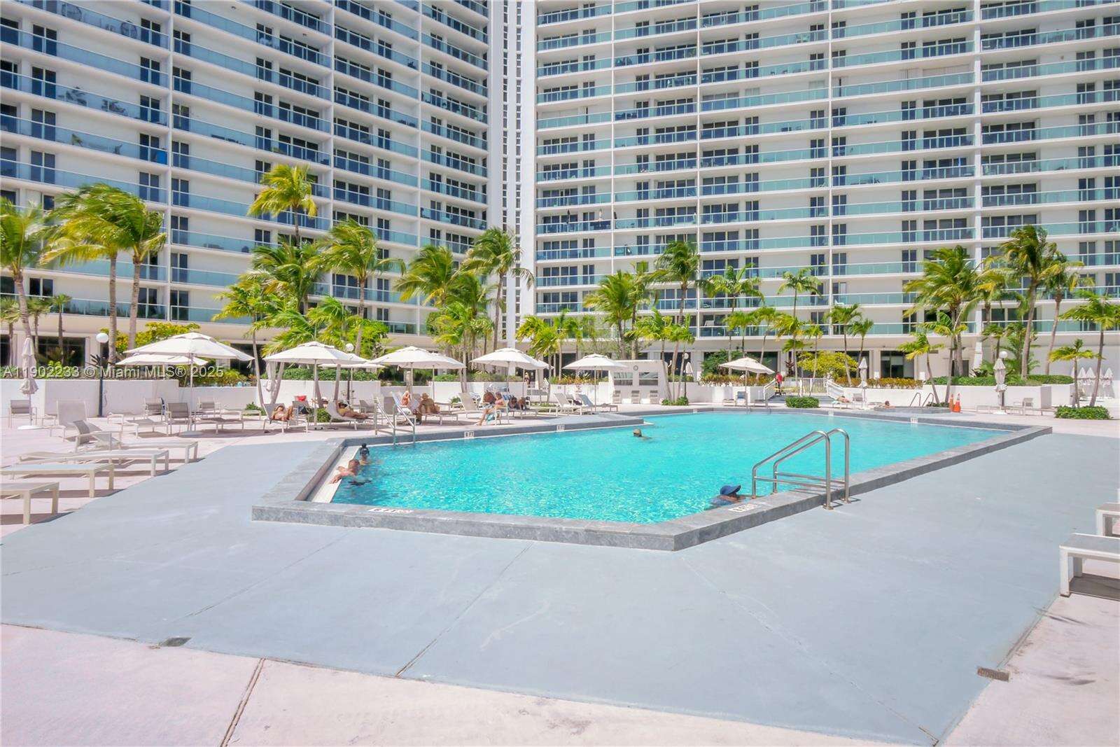 Arlen House at 100 Bayview Dr, Sunny Isles Beach, FL 33160 - For Sale photo 39