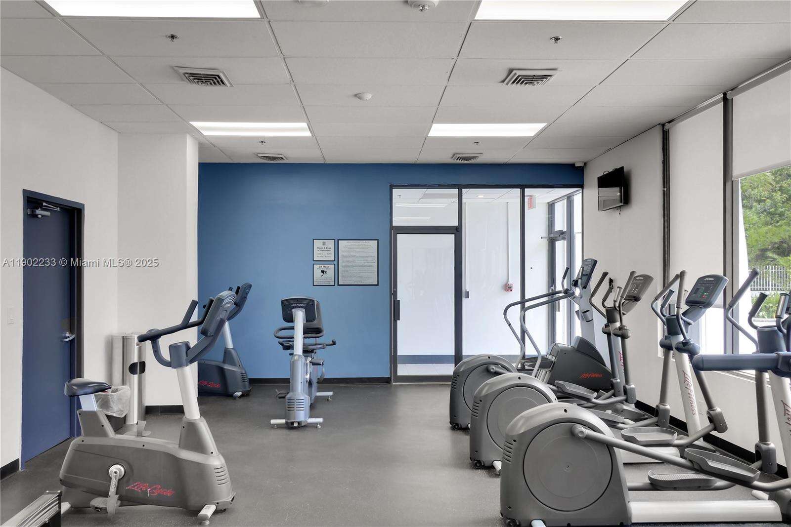 Arlen House at 100 Bayview Dr, Sunny Isles Beach, FL 33160 - For Sale photo 46