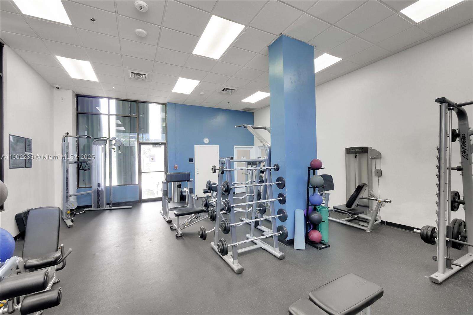 Arlen House at 100 Bayview Dr, Sunny Isles Beach, FL 33160 - For Sale photo 49