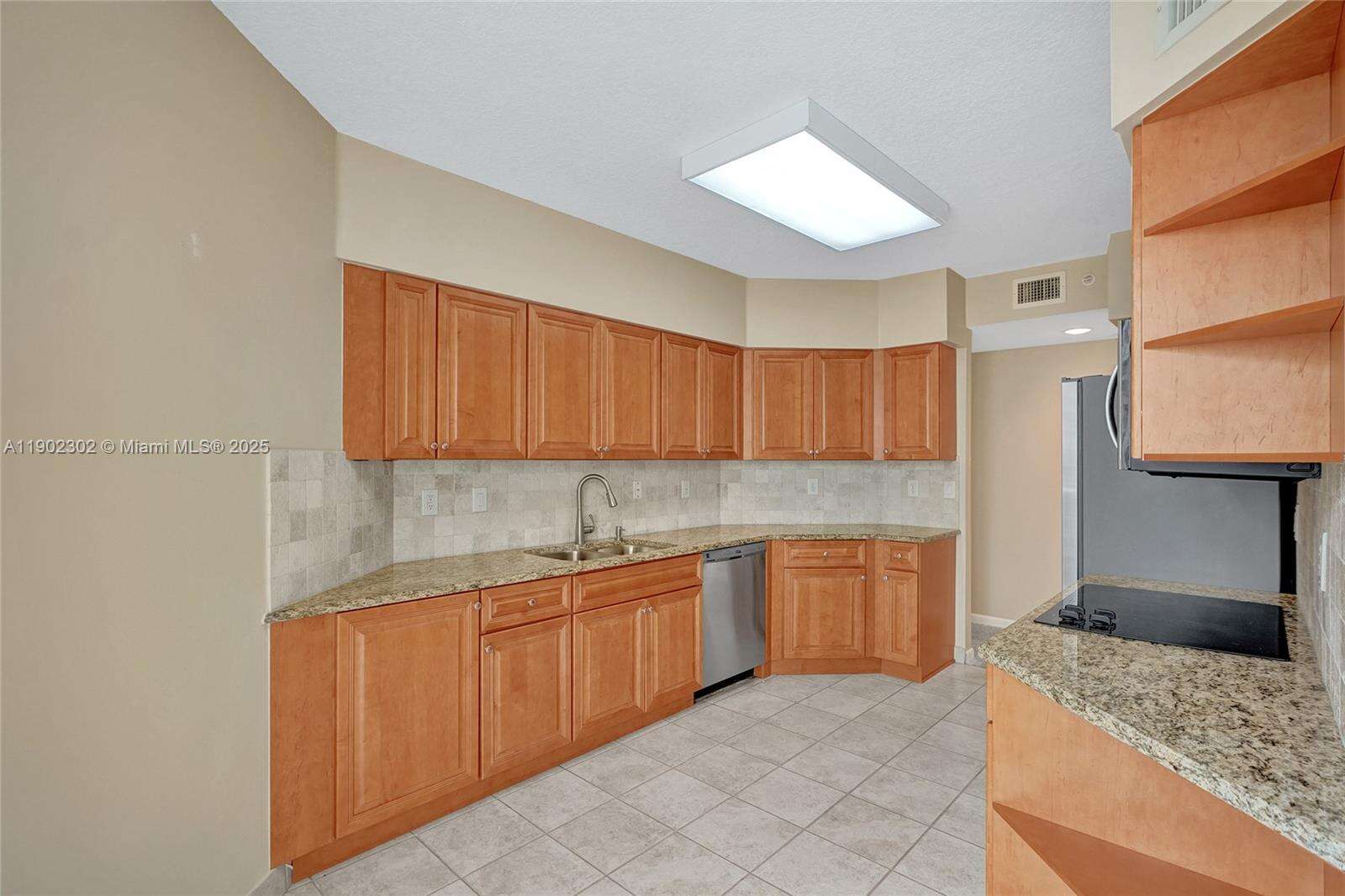 Hidden Bay at 3370 Hidden Bay Dr, Aventura, FL 33180 - For Sale photo 18