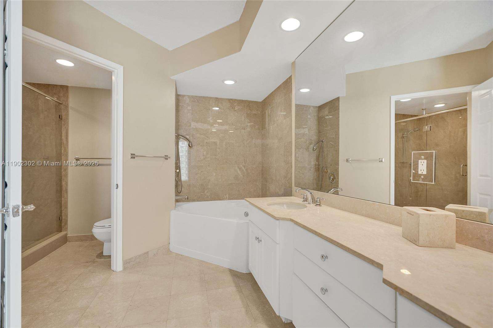 Hidden Bay at 3370 Hidden Bay Dr, Aventura, FL 33180 - For Sale photo 29