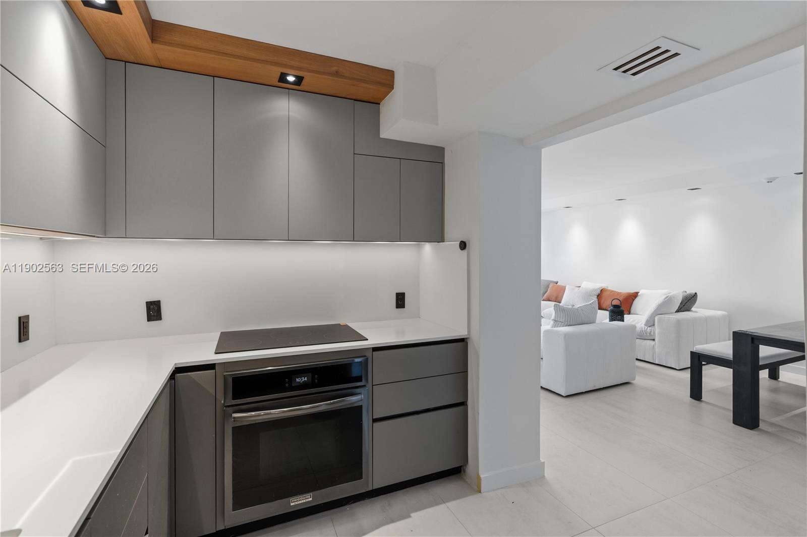 Arlen House at 100 Bayview Dr, Sunny Isles Beach, FL 33160 - For Sale photo 15