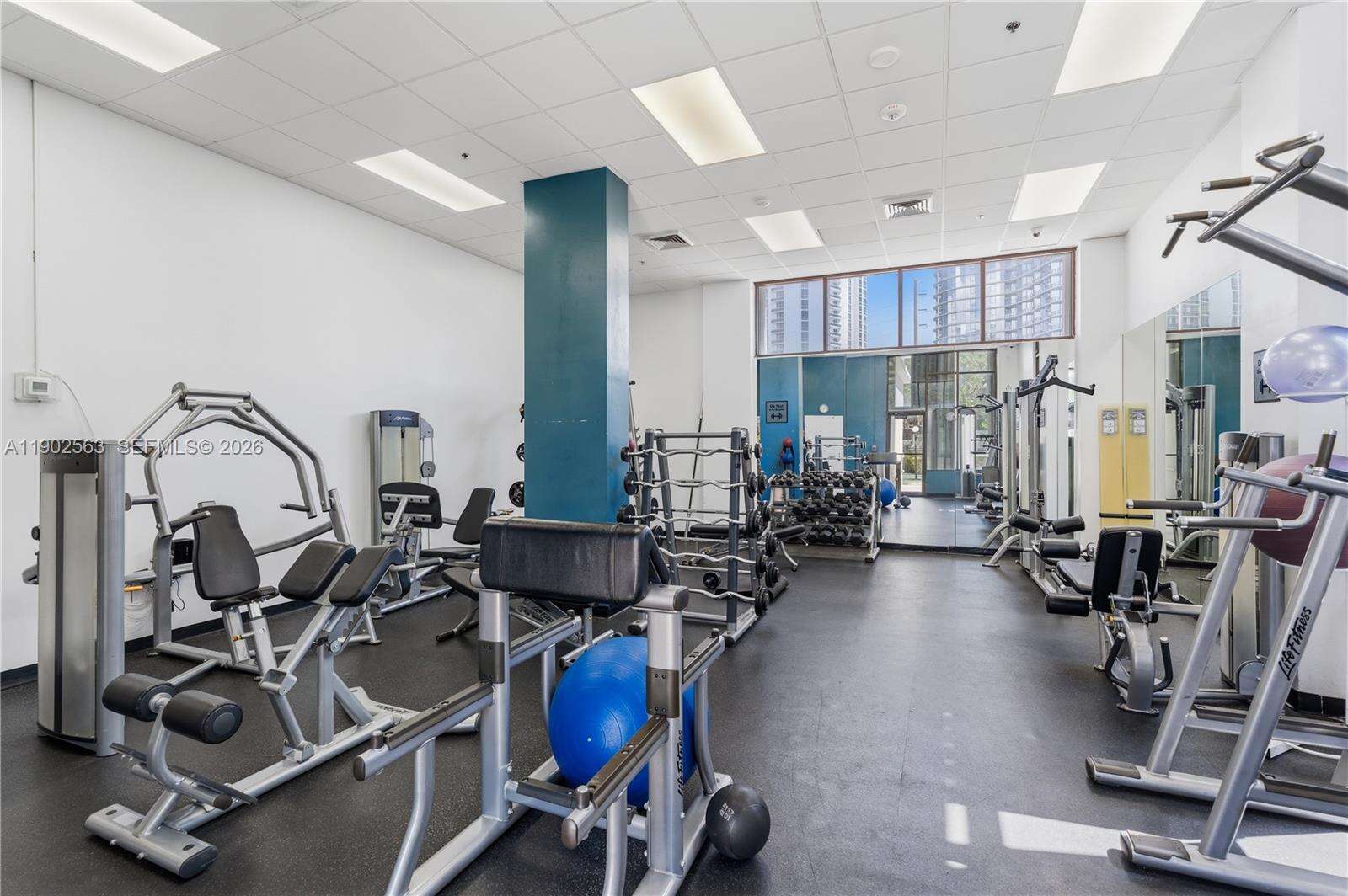 Arlen House at 100 Bayview Dr, Sunny Isles Beach, FL 33160 - For Sale photo 26
