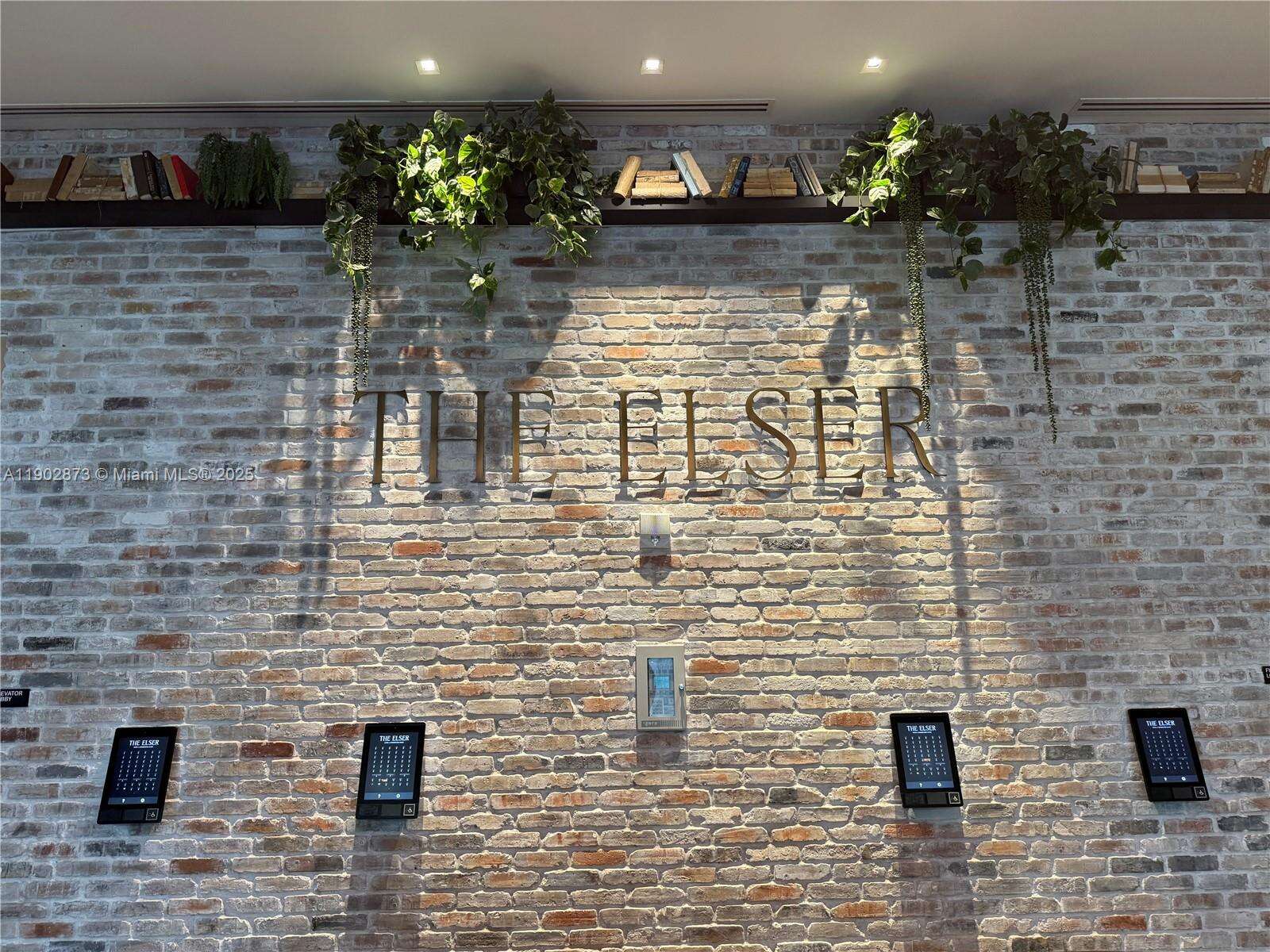 398 NE 5TH STREET - 398 5th St, Miami, FL 33132 | Picture 1