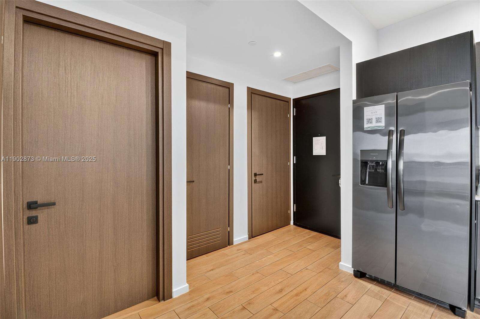 398 NE 5TH STREET - 398 5th St, Miami, FL 33132 | Picture 3