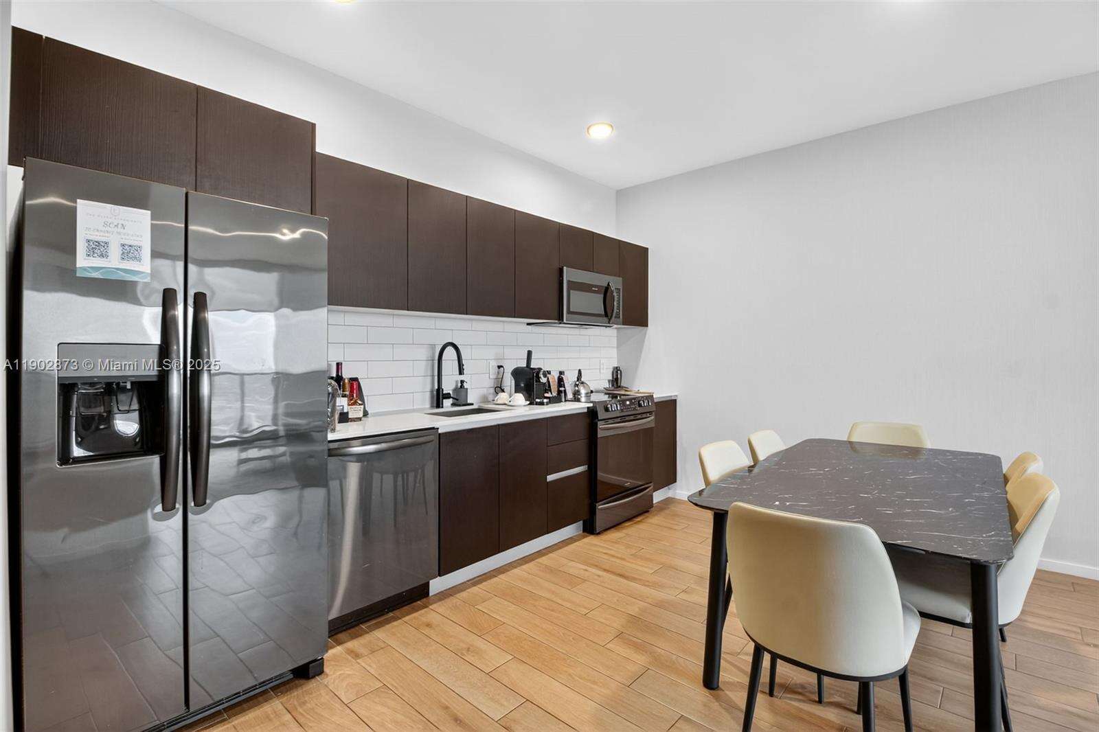 398 NE 5TH STREET - 398 5th St, Miami, FL 33132 | Picture 4