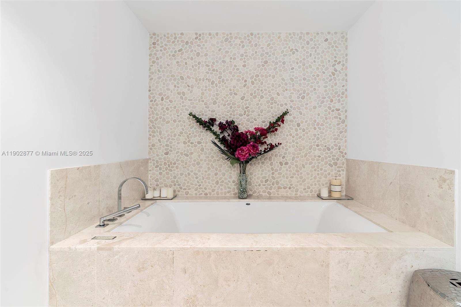 JADE OCEAN - 17121 Collins Ave, Sunny Isles Beach, FL 33160 | Picture 24