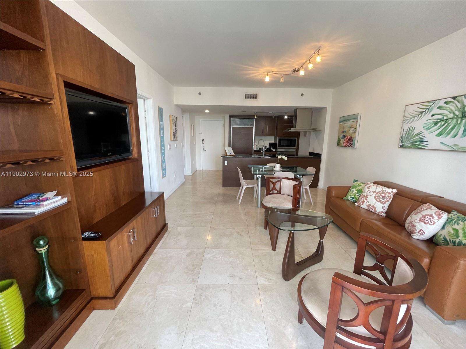 Icon Brickell 3 at Miami, FL 33131 - For Sale photo 8