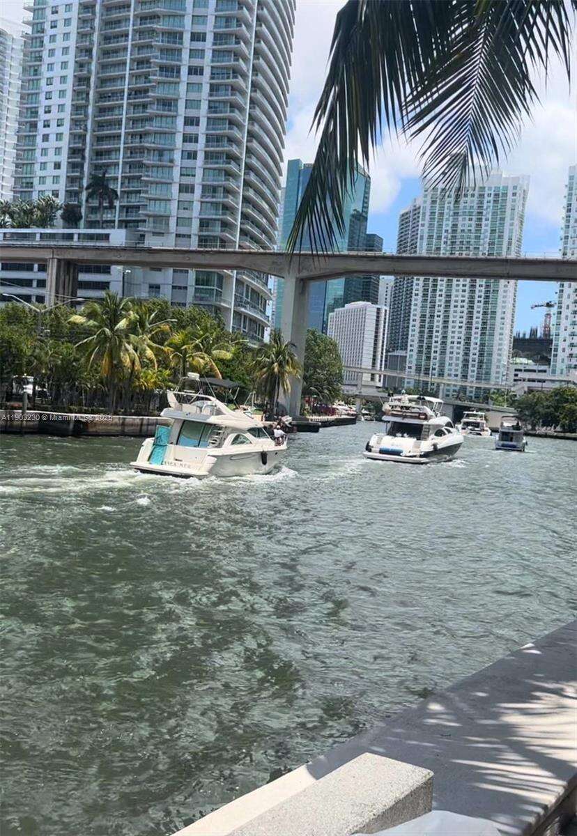 Latitude On The River at 185 7 St, Miami, FL 33130 - For Sale photo 2