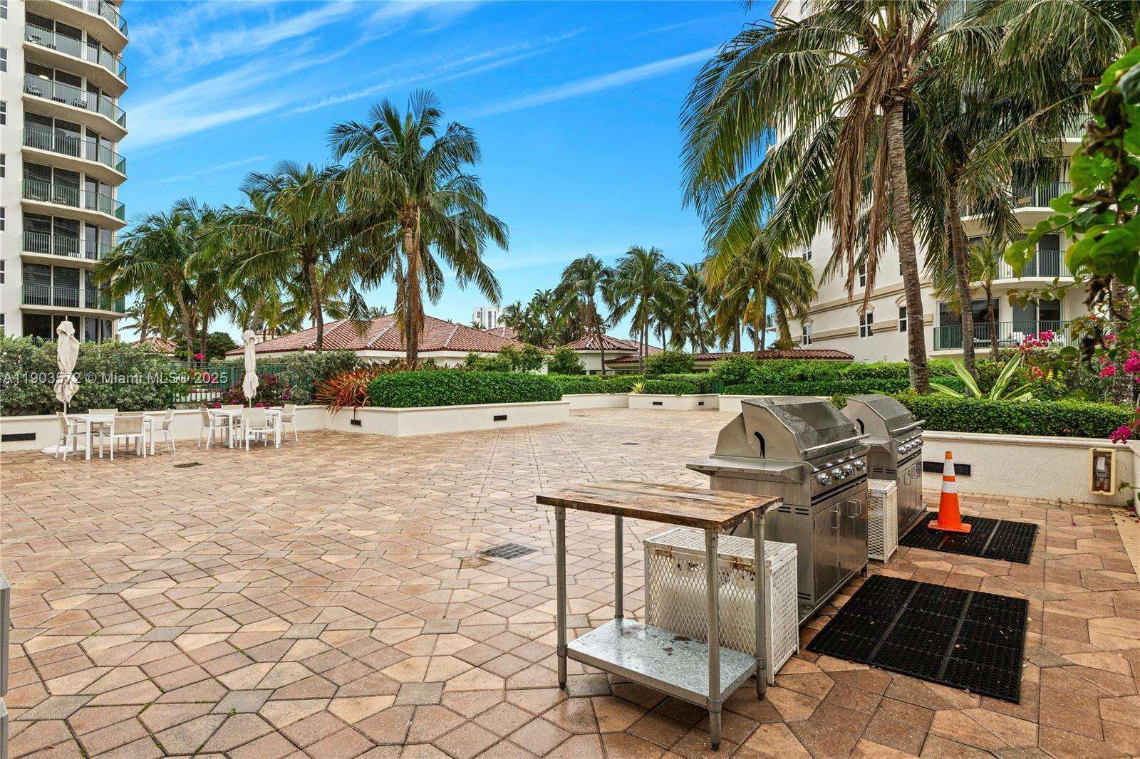 Turnberry Village South at 19900 Country Club Dr, Aventura, FL 33180 - For Sale photo 21