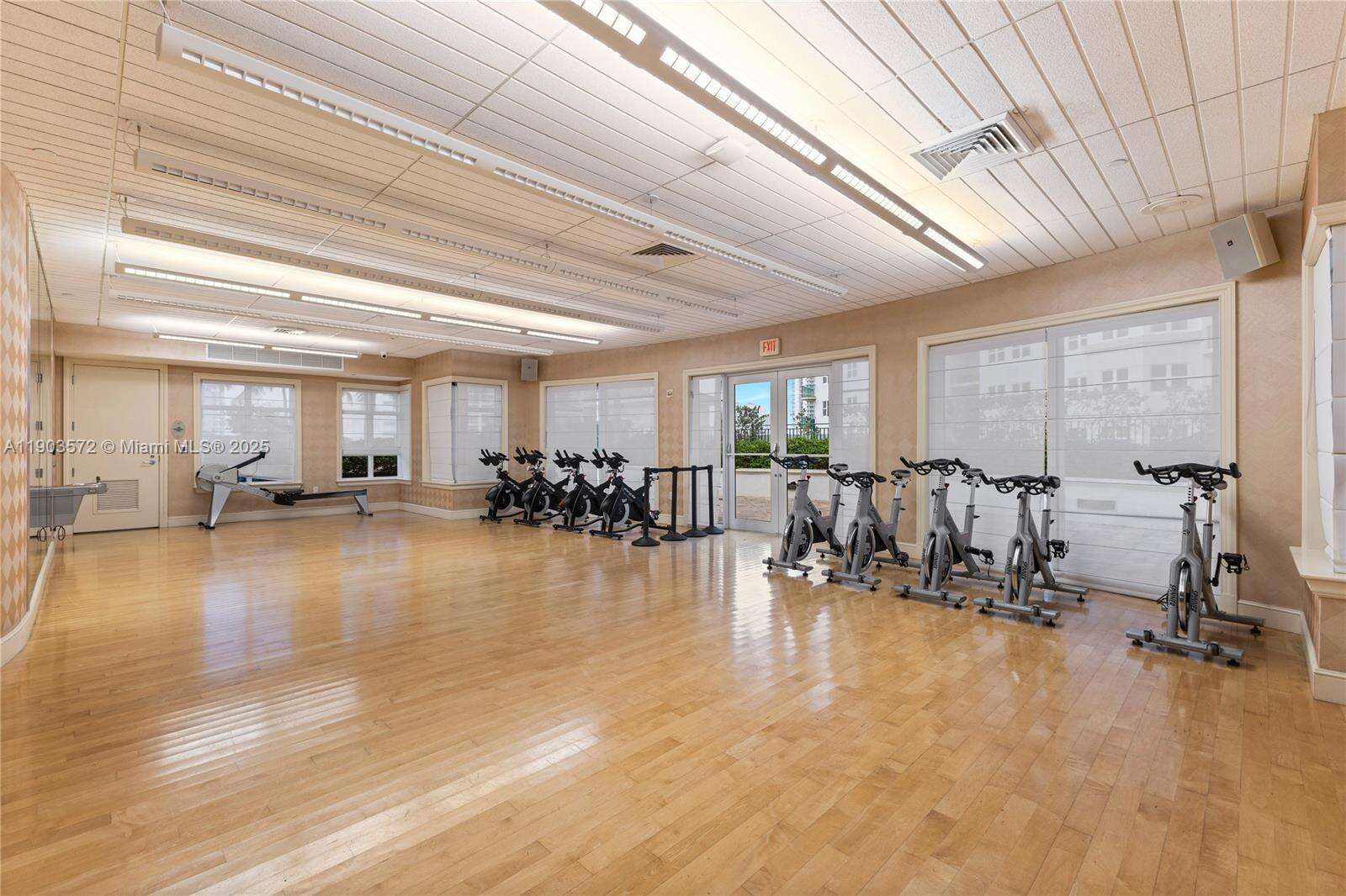Turnberry Village South at 19900 Country Club Dr, Aventura, FL 33180 - For Sale photo 23