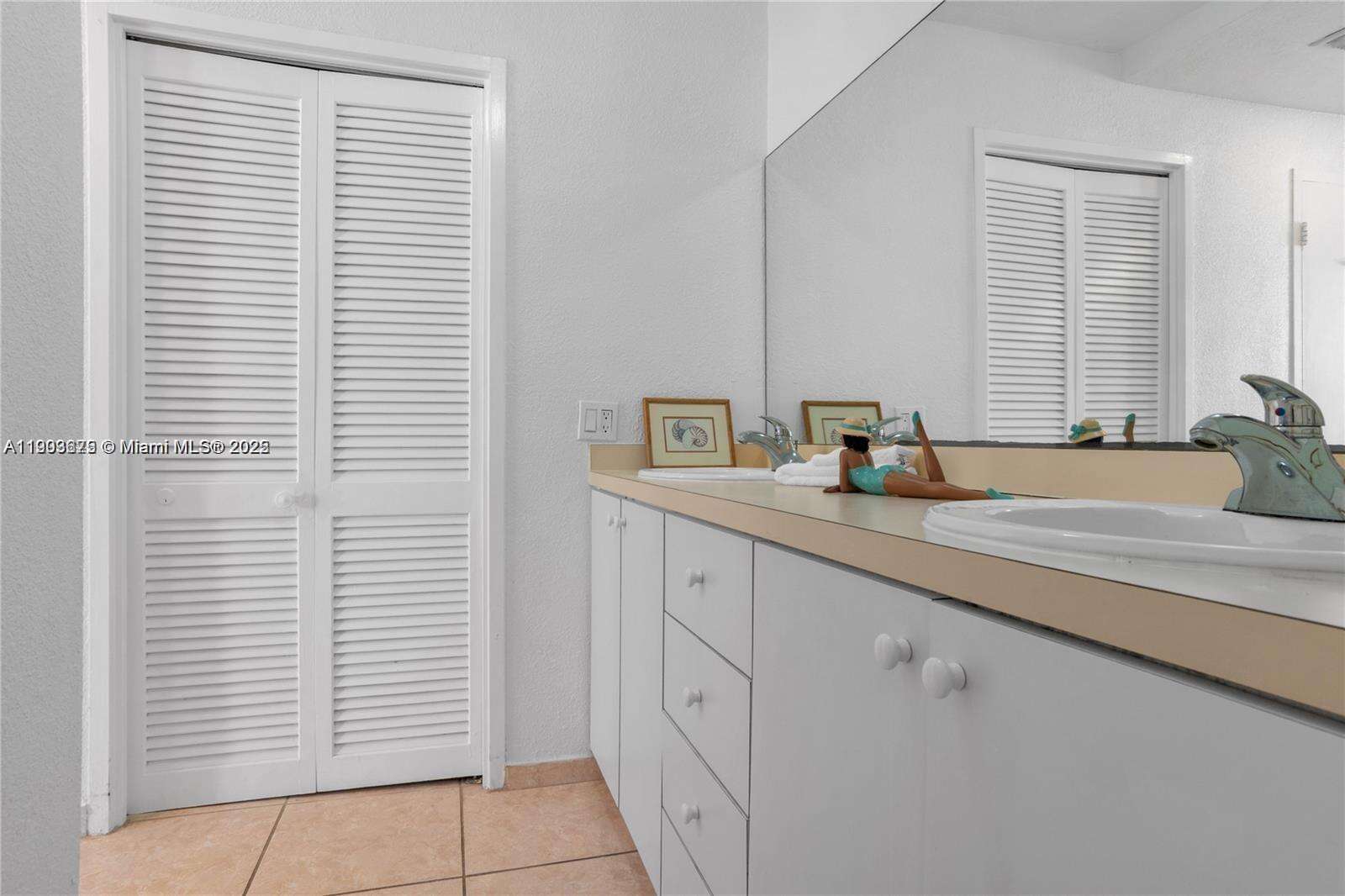 Alexander Towers at 3505 Ocean Dr, Hollywood, FL 33019 - For Sale photo 11