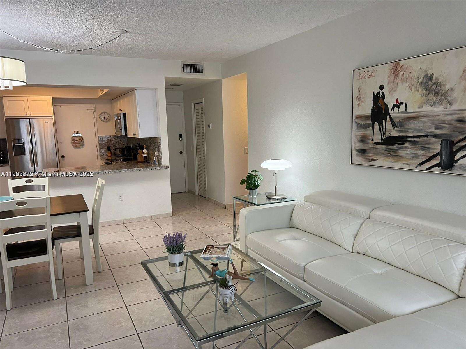 Alexander Towers at 3505 Ocean Dr, Hollywood, FL 33019 - For Sale photo 4