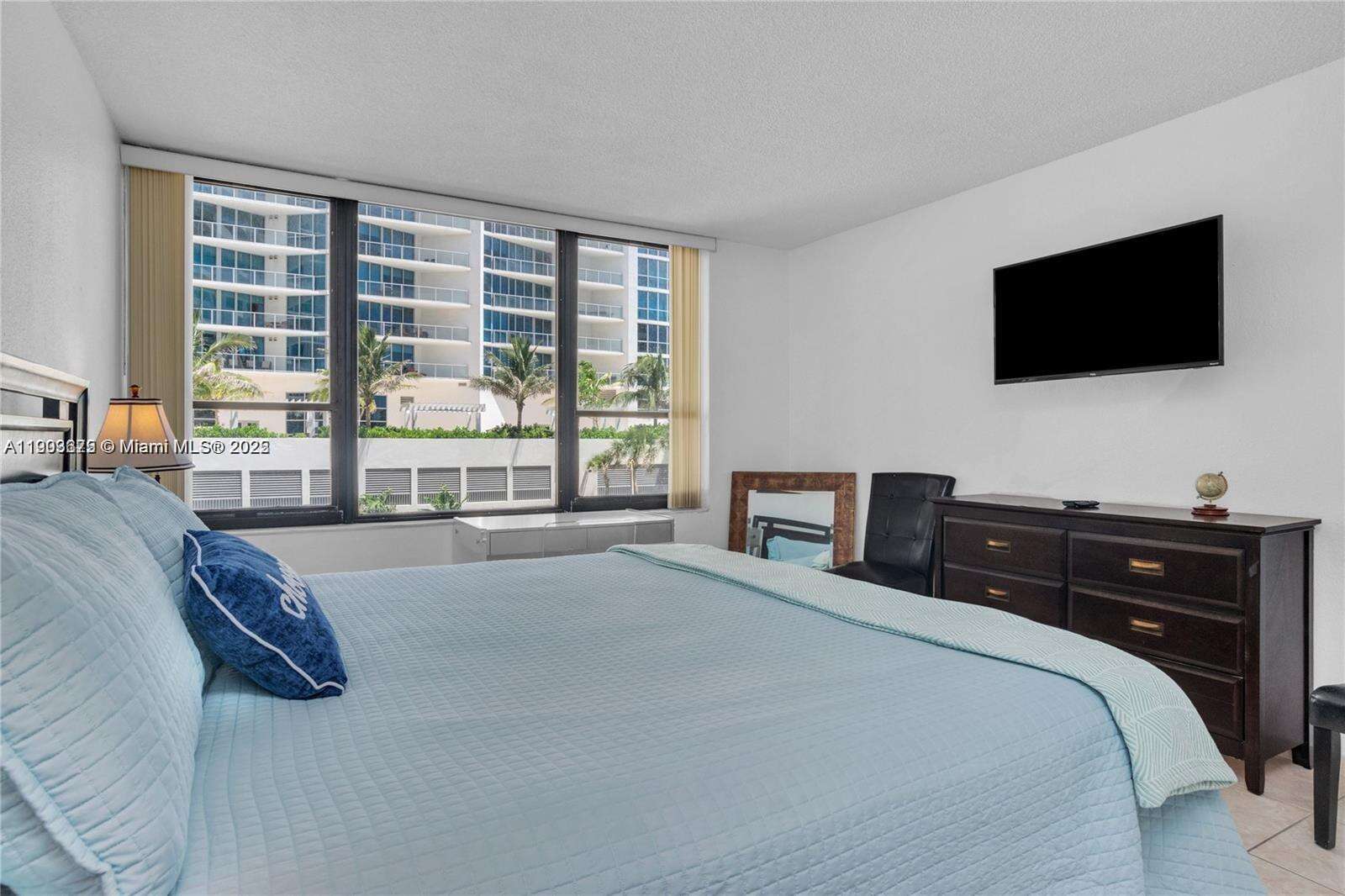 Alexander Towers at 3505 Ocean Dr, Hollywood, FL 33019 - For Sale photo 8