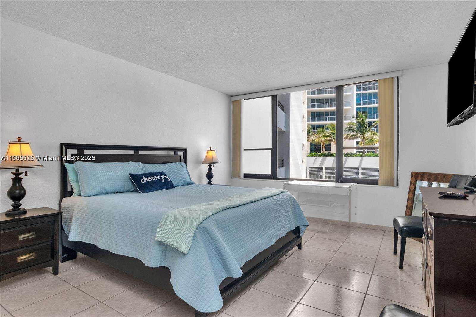 Alexander Towers at 3505 Ocean Dr, Hollywood, FL 33019 - For Sale photo 9