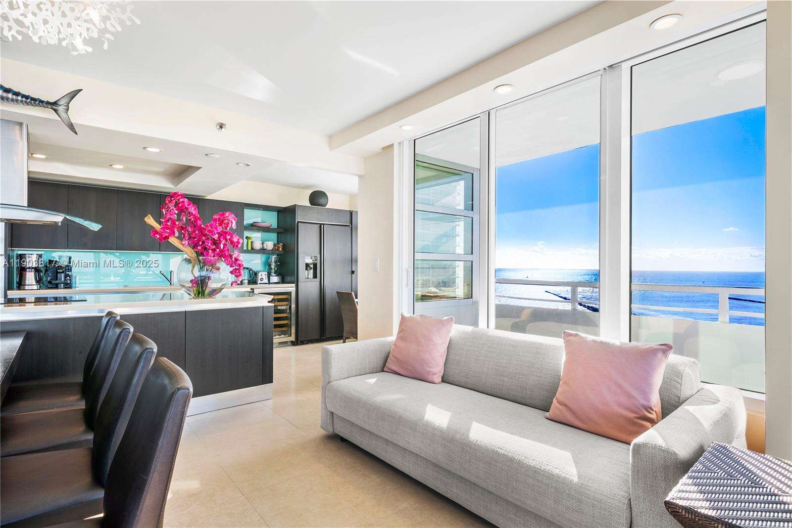 SOUTH POINTE TOWERS CONDO I - 400 Pointe Dr, Miami Beach, FL 33139 | Picture 15