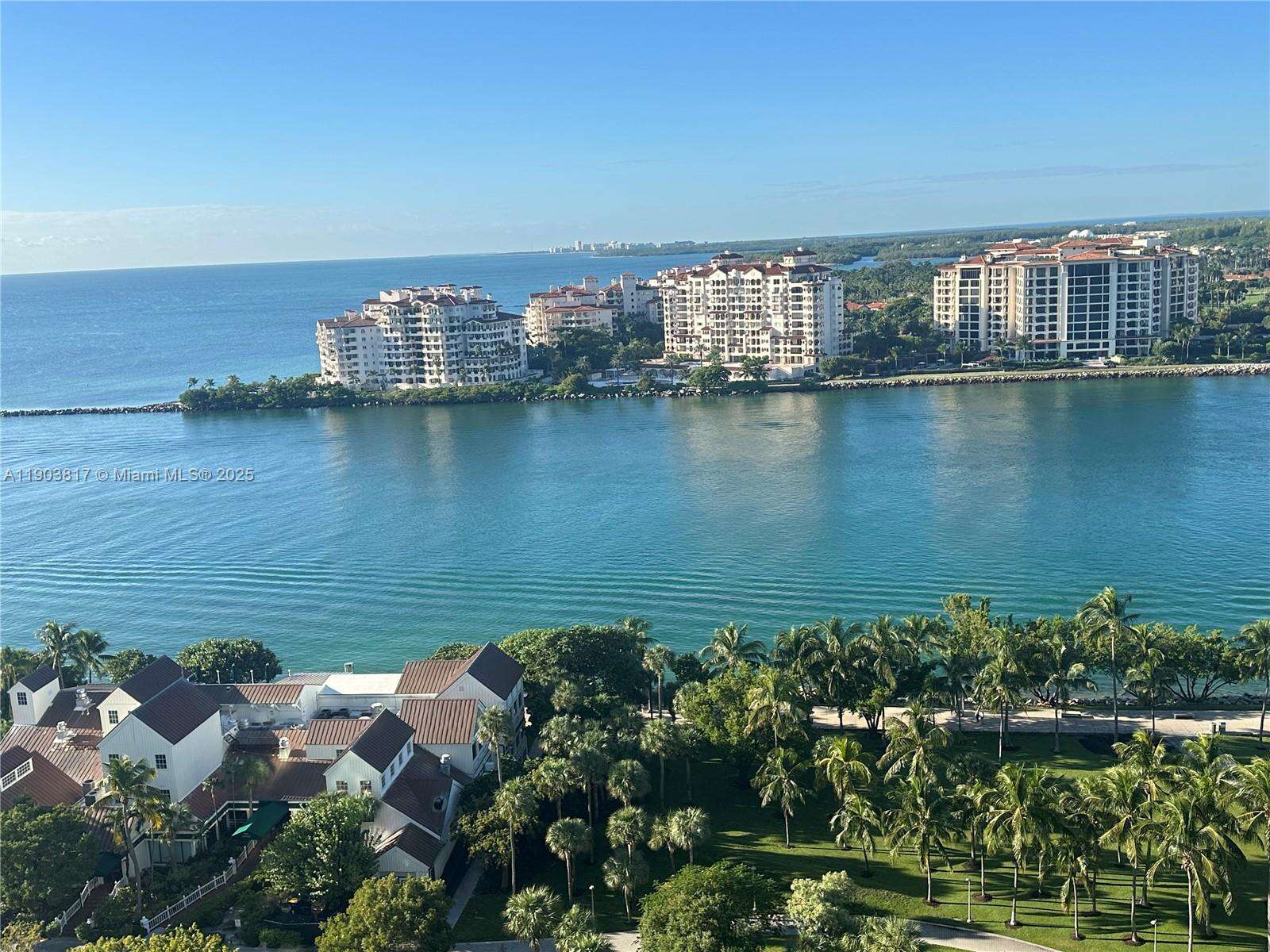 SOUTH POINTE TOWERS CONDO I - 400 Pointe Dr, Miami Beach, FL 33139 | Picture 7