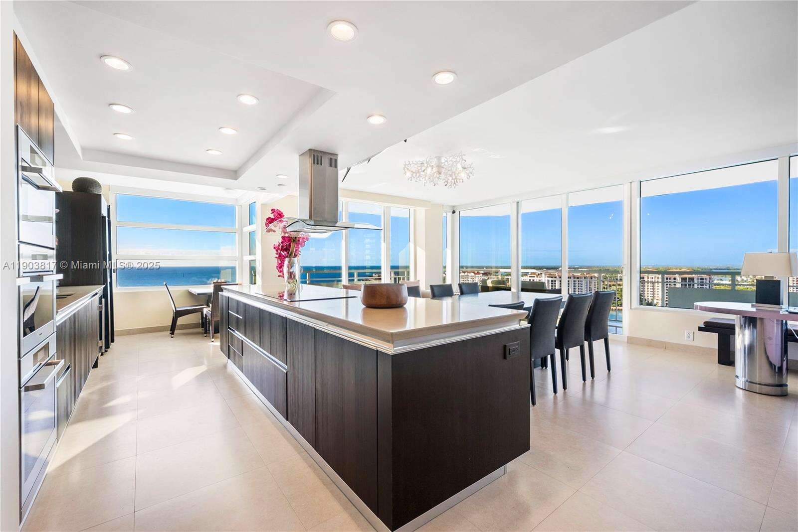 SOUTH POINTE TOWERS CONDO I - 400 Pointe Dr, Miami Beach, FL 33139 | Picture 10