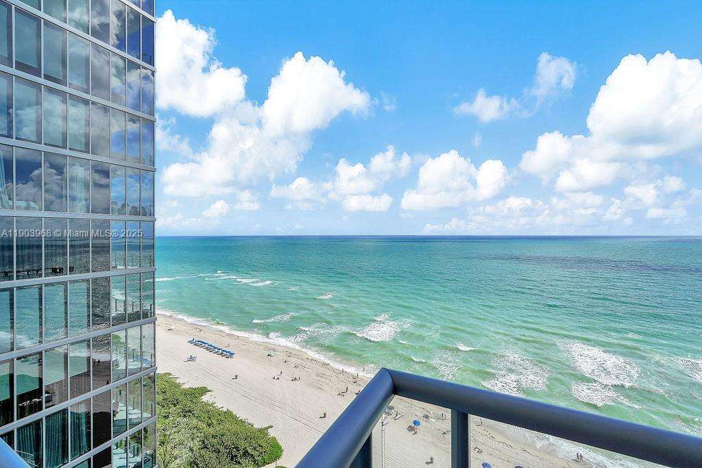 JADE OCEAN - 17121 Collins Ave, Sunny Isles Beach, FL 33160 | Picture 11