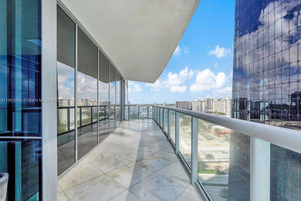 JADE OCEAN - 17121 Collins Ave, Sunny Isles Beach, FL 33160 | Picture 16