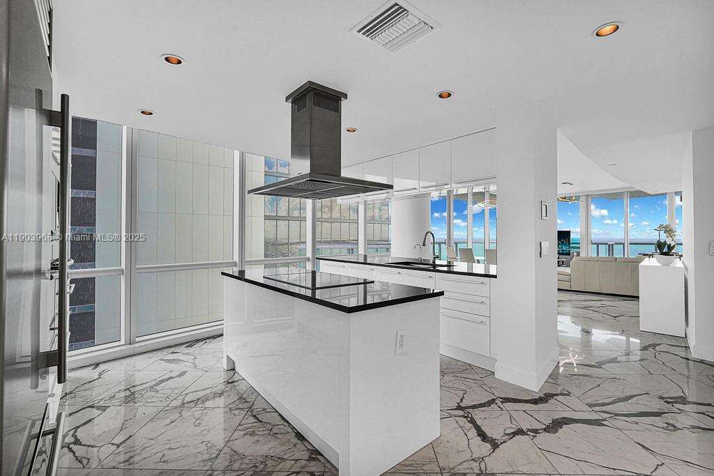 JADE OCEAN - 17121 Collins Ave, Sunny Isles Beach, FL 33160 | Picture 17