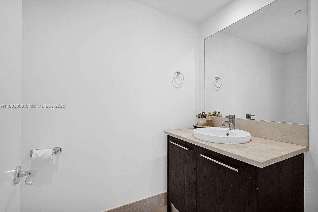 JADE OCEAN - 17121 Collins Ave, Sunny Isles Beach, FL 33160 | Picture 40