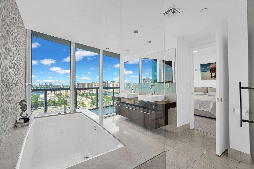 JADE OCEAN - 17121 Collins Ave, Sunny Isles Beach, FL 33160 | Picture 53