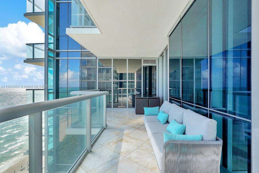 JADE OCEAN - 17121 Collins Ave, Sunny Isles Beach, FL 33160 | Picture 7