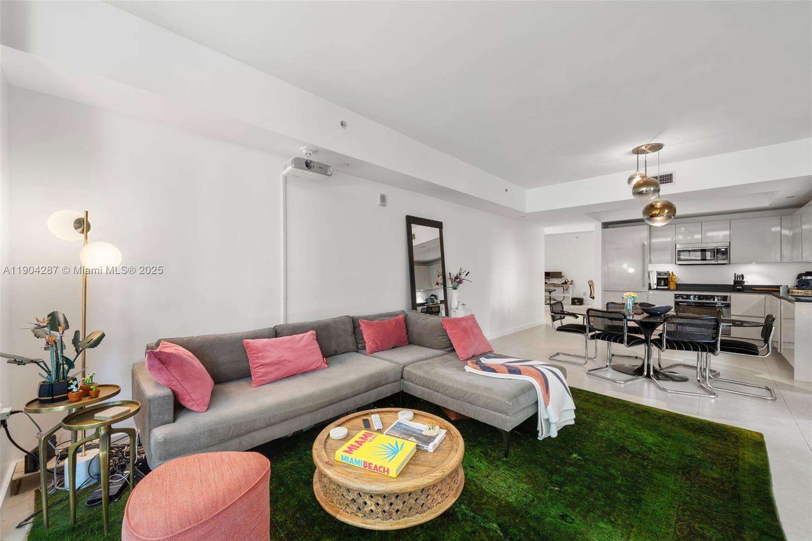 1010 Brickell at 1010 Brickell Ave, Miami, FL 33131 - For Sale photo 11