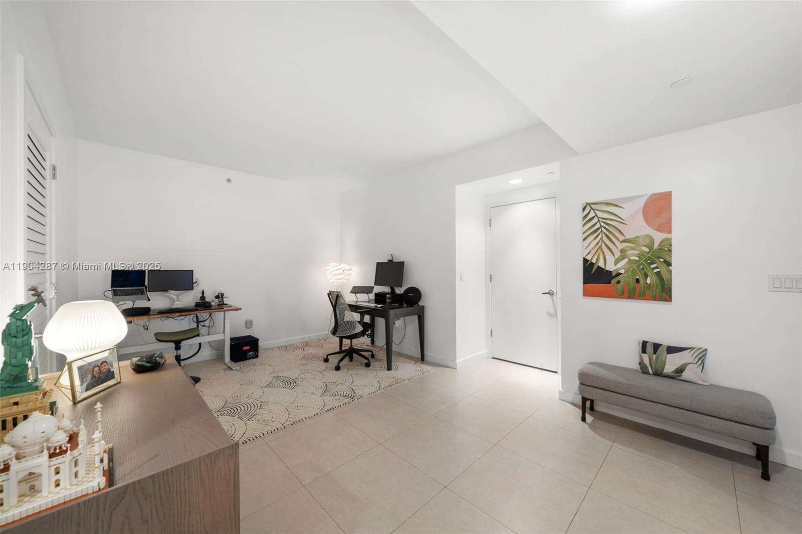 1010 Brickell at 1010 Brickell Ave, Miami, FL 33131 - For Sale photo 25