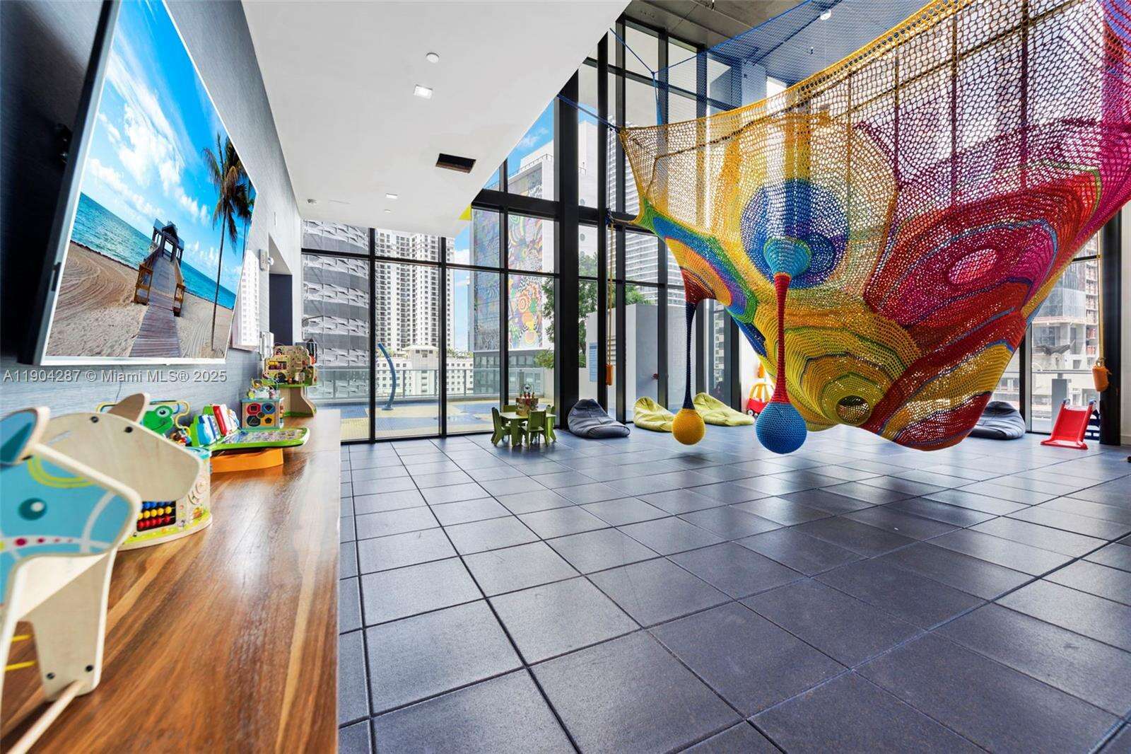 1010 Brickell at 1010 Brickell Ave, Miami, FL 33131 - For Sale photo 41