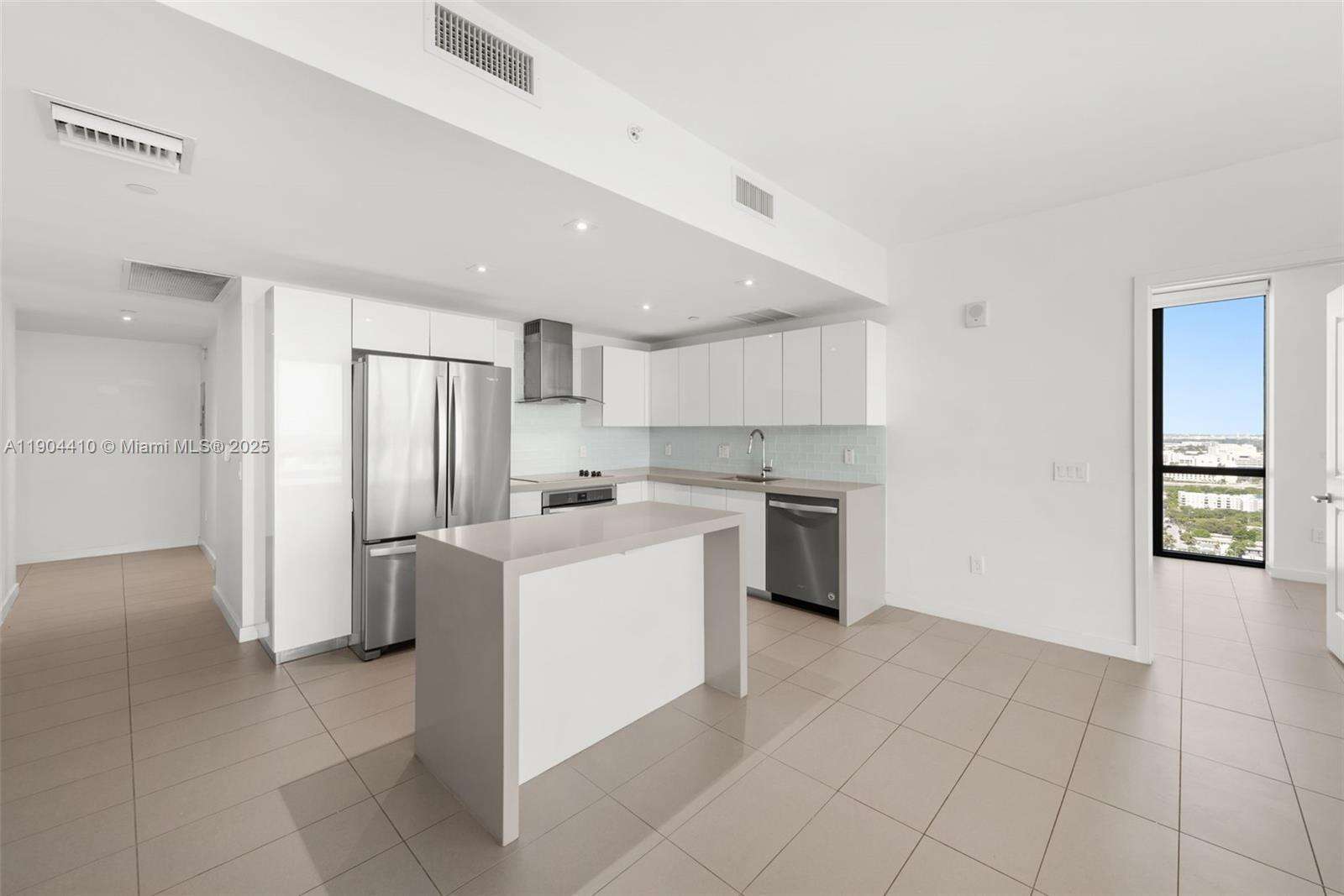 Canvas at 1600 1 Ave, Miami, FL 33132 - For Sale photo 4