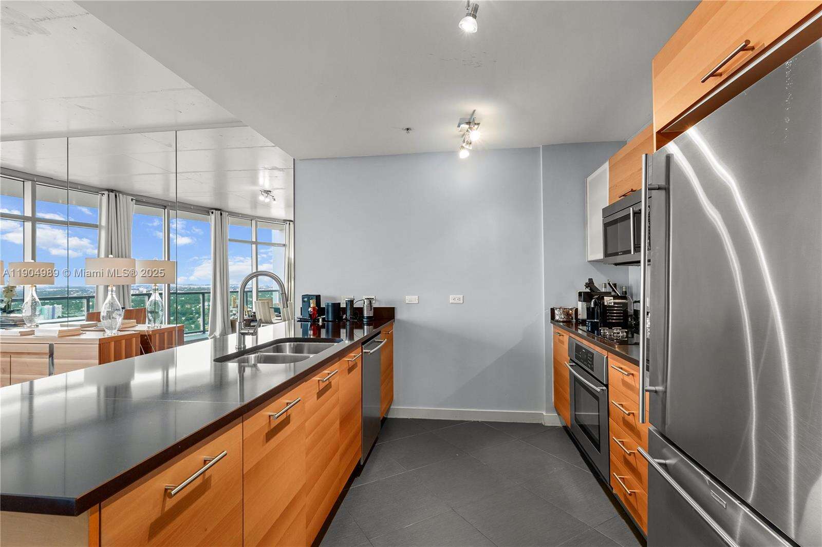 Four Midtown at 3301 1 Ave, Miami, FL 33137 - For Sale photo 6
