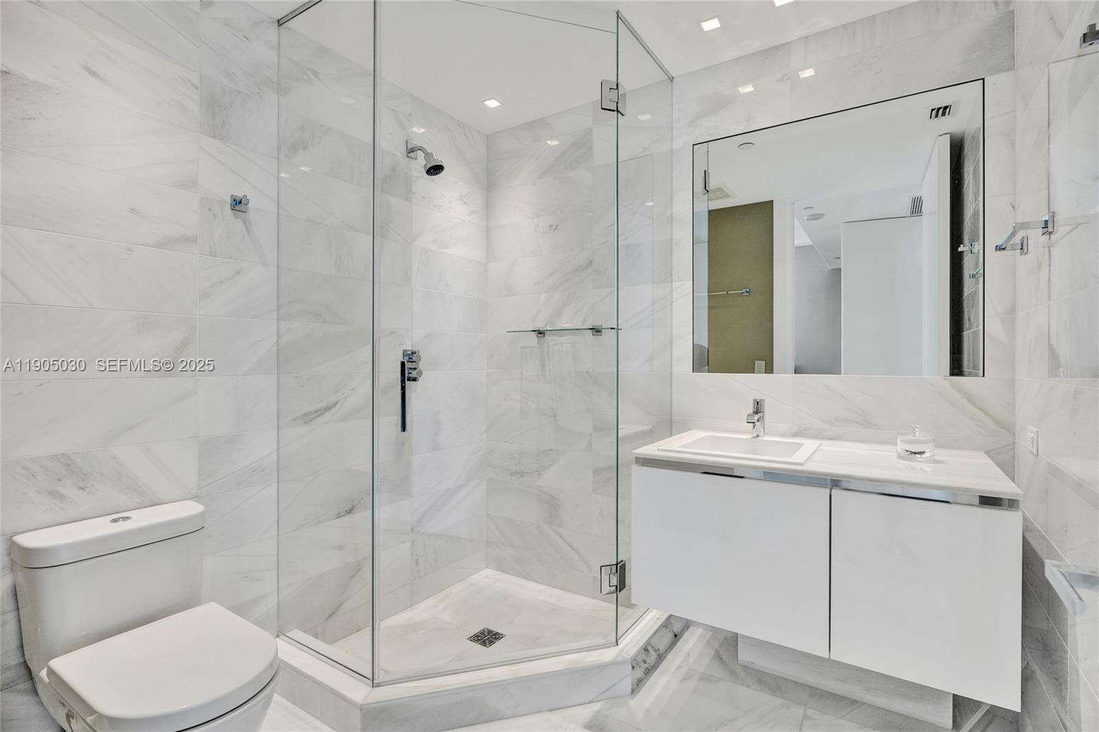 REGALIA - 19575 Collins Ave, Sunny Isles Beach, FL 33160 | Picture 42