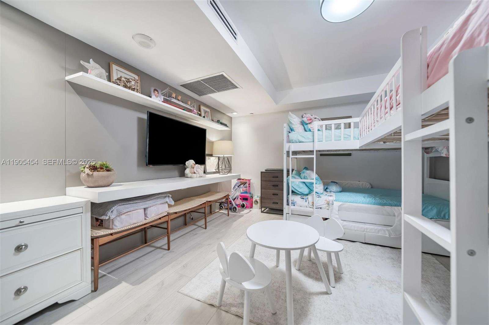 RONEY PALACE - 2301 Collins Ave, Miami Beach, FL 33139 | Picture 13