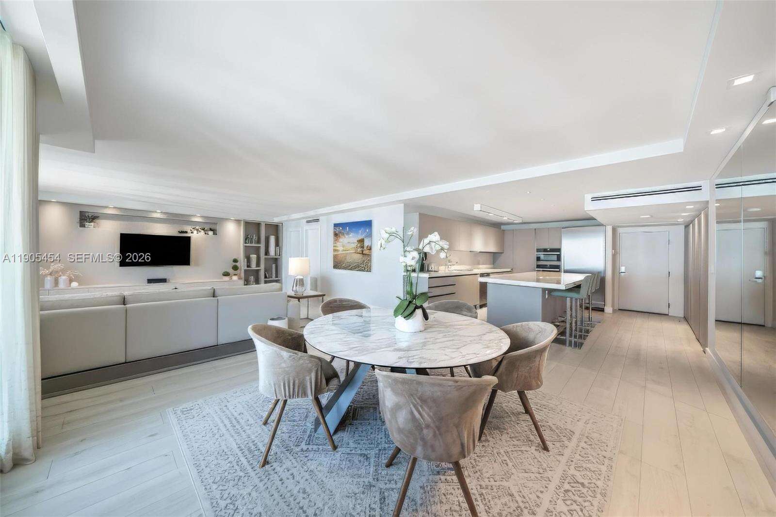 RONEY PALACE - 2301 Collins Ave, Miami Beach, FL 33139 | Picture 15