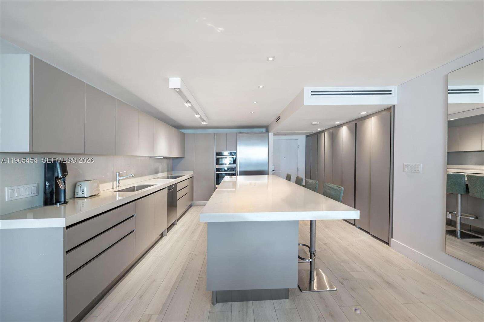 RONEY PALACE - 2301 Collins Ave, Miami Beach, FL 33139 | Picture 17