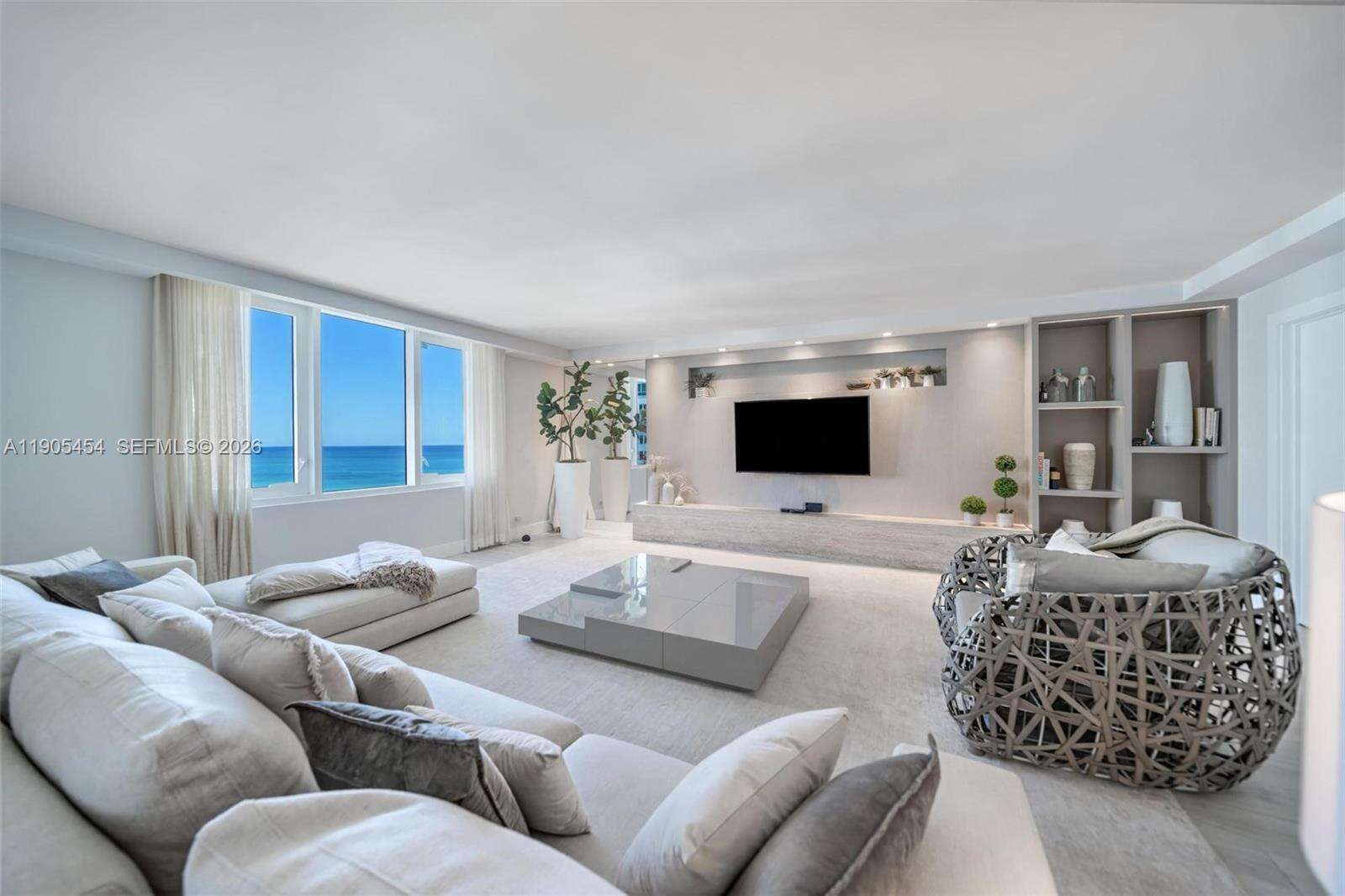 RONEY PALACE - 2301 Collins Ave, Miami Beach, FL 33139 | Picture 6