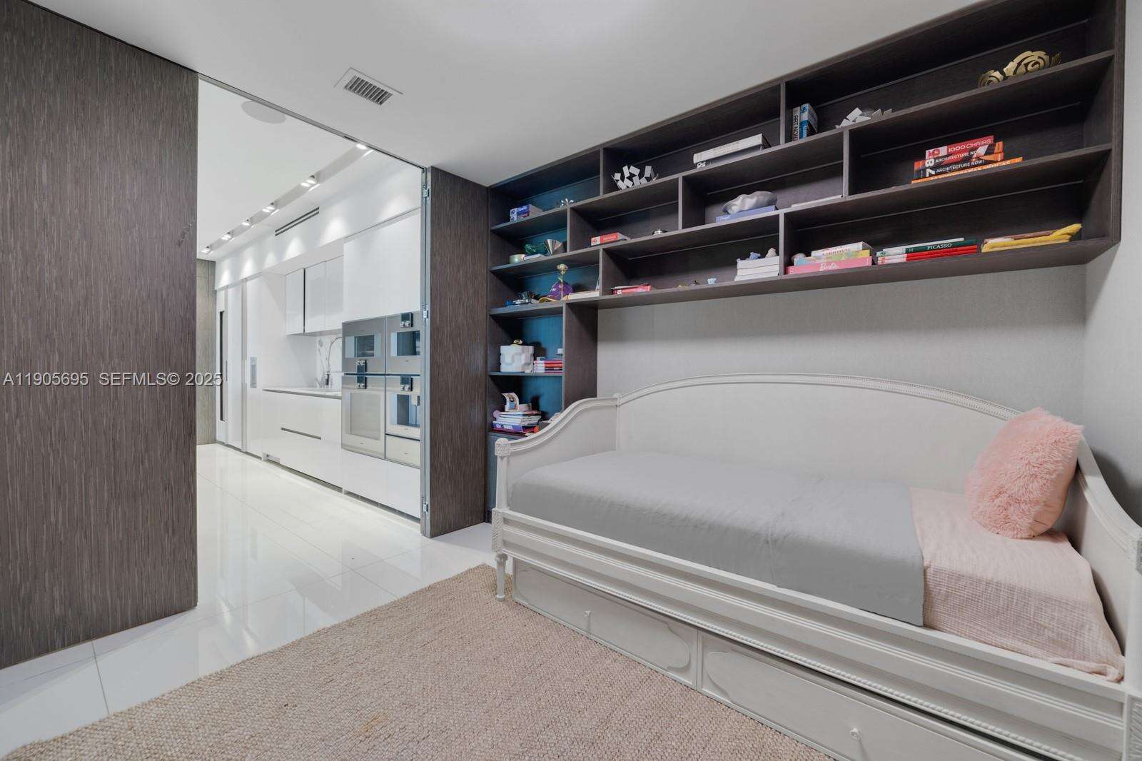 OCEANA BAL HARBOUR - 10201 Collins Ave, Bal Harbour, FL 33154 | Picture 12