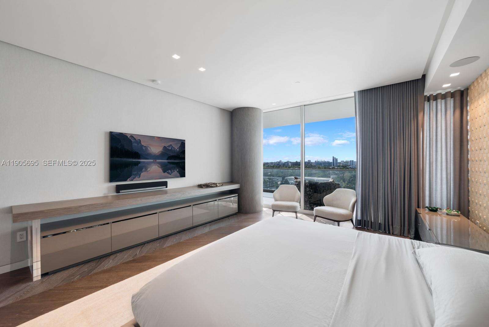 OCEANA BAL HARBOUR - 10201 Collins Ave, Bal Harbour, FL 33154 | Picture 16