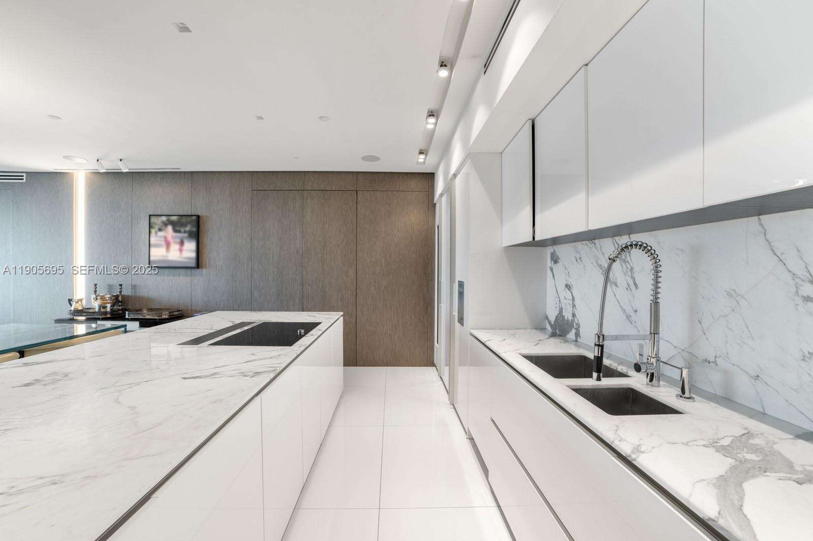 OCEANA BAL HARBOUR - 10201 Collins Ave, Bal Harbour, FL 33154 | Picture 10