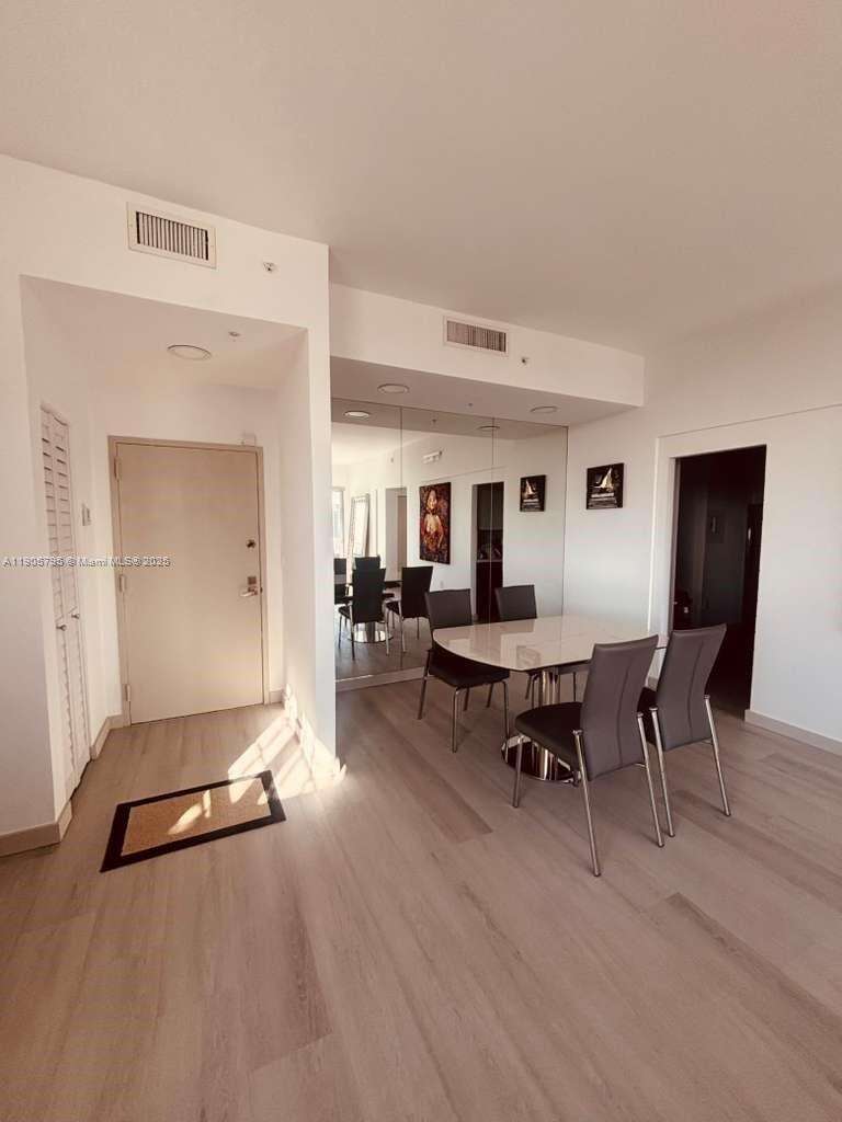 Clearview Towers at 2829 Indian Creek Dr, Miami Beach, FL 33140 - For Sale photo 4