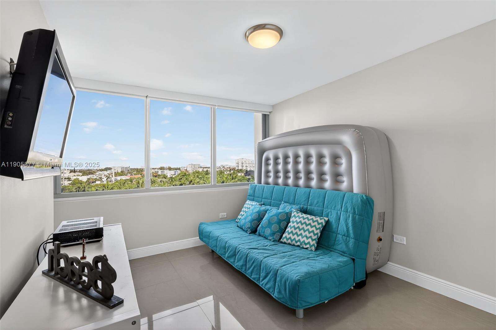 Burleigh House at 7135 Collins Ave, Miami Beach, FL 33141 - For Sale photo 19