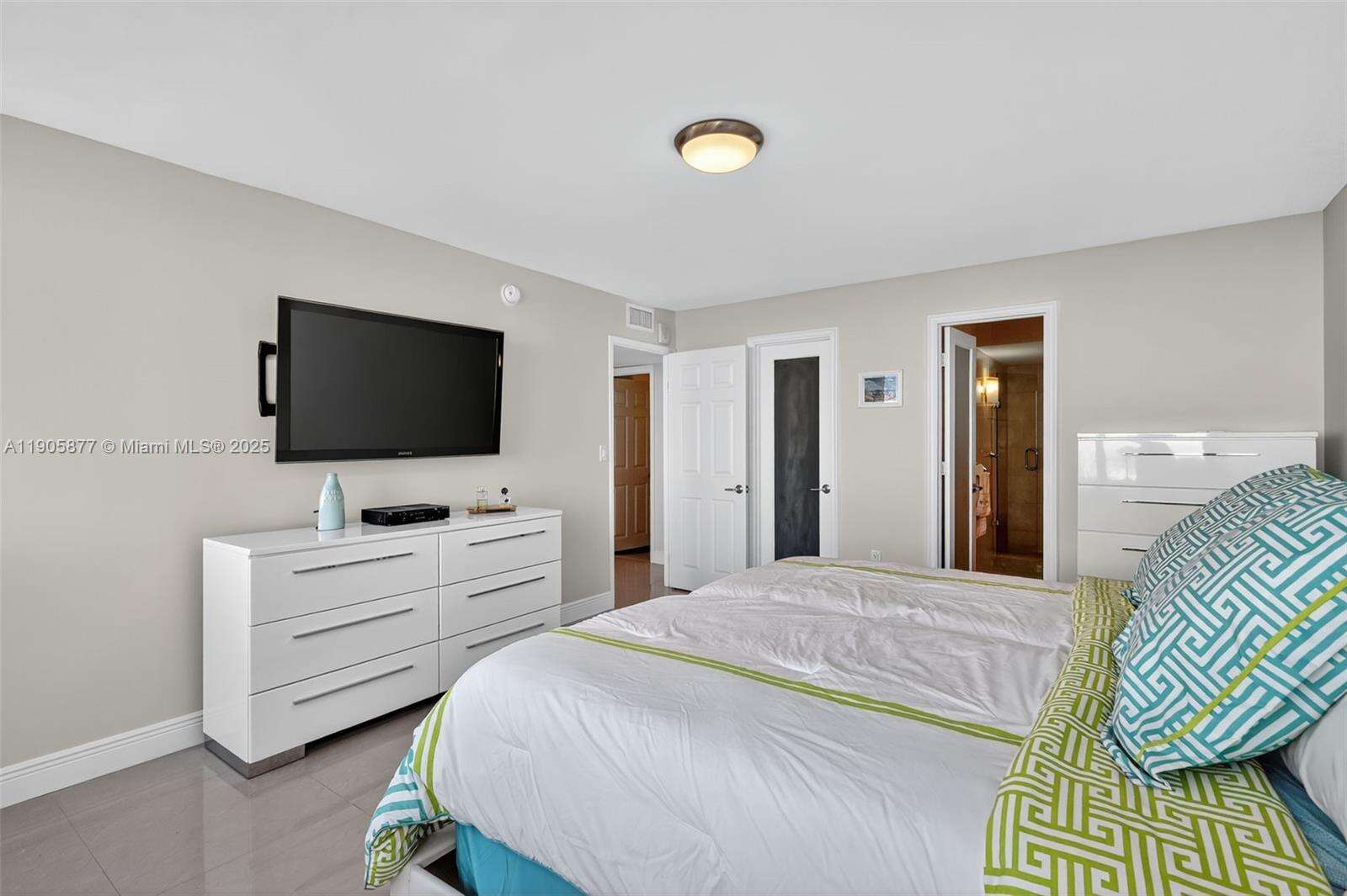 Burleigh House at 7135 Collins Ave, Miami Beach, FL 33141 - For Sale photo 25