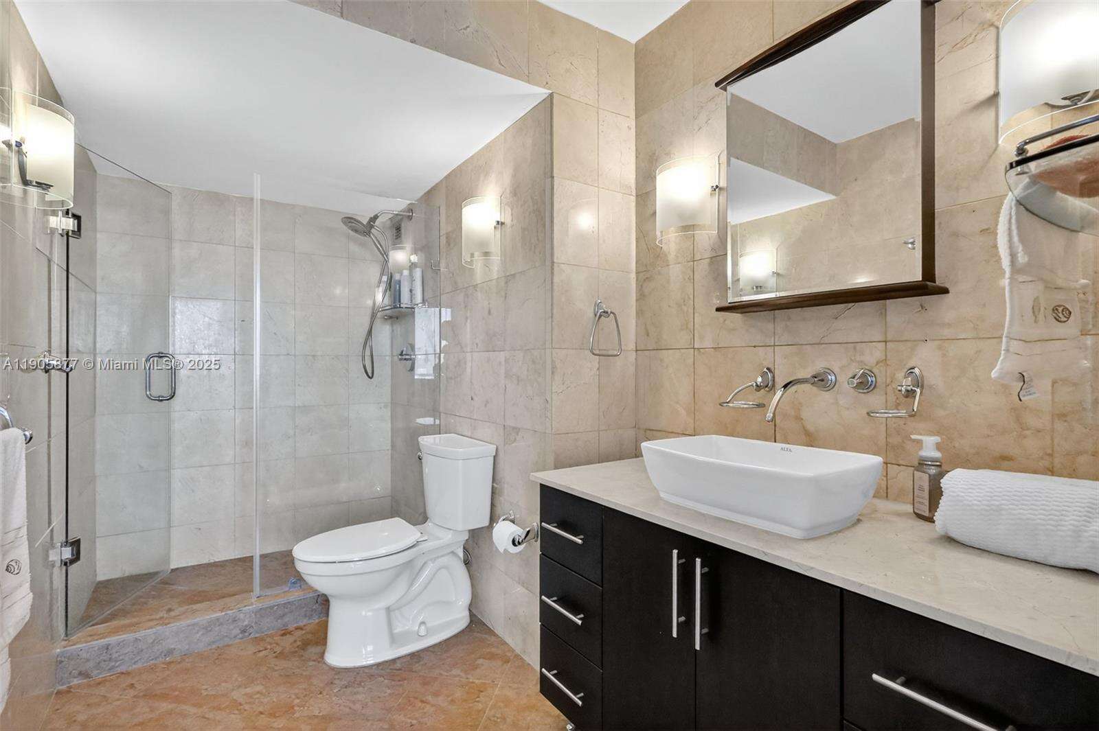 Burleigh House at 7135 Collins Ave, Miami Beach, FL 33141 - For Sale photo 29