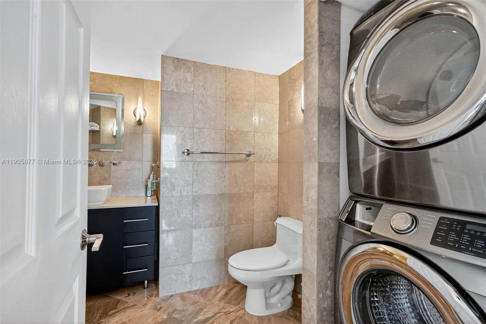 Burleigh House at 7135 Collins Ave, Miami Beach, FL 33141 - For Sale photo 33
